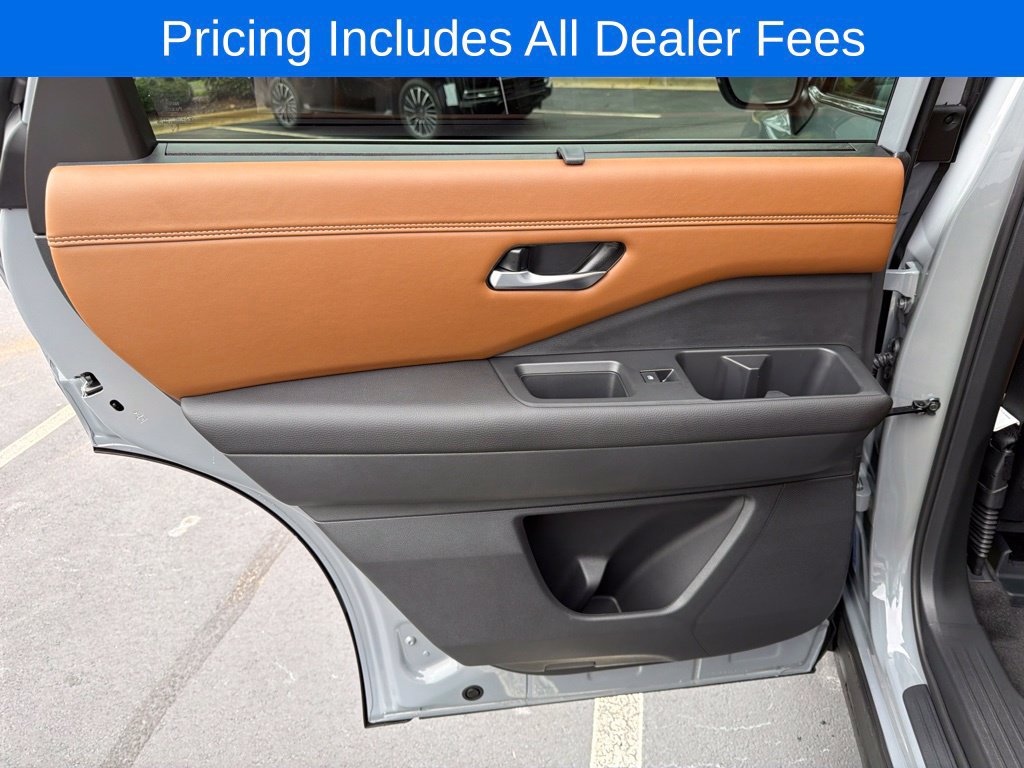 New 2026 Nissan Pathfinder Platinum AWD/4WD image 15