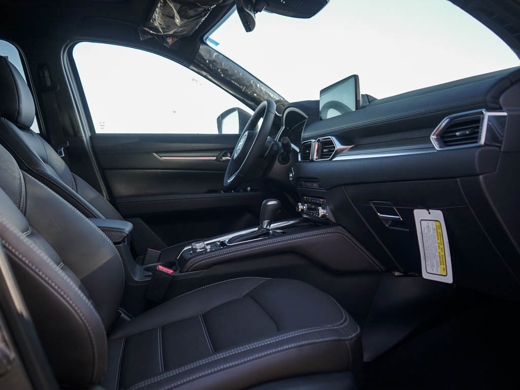 New 2025 MAZDA CX-5 Signature image 11