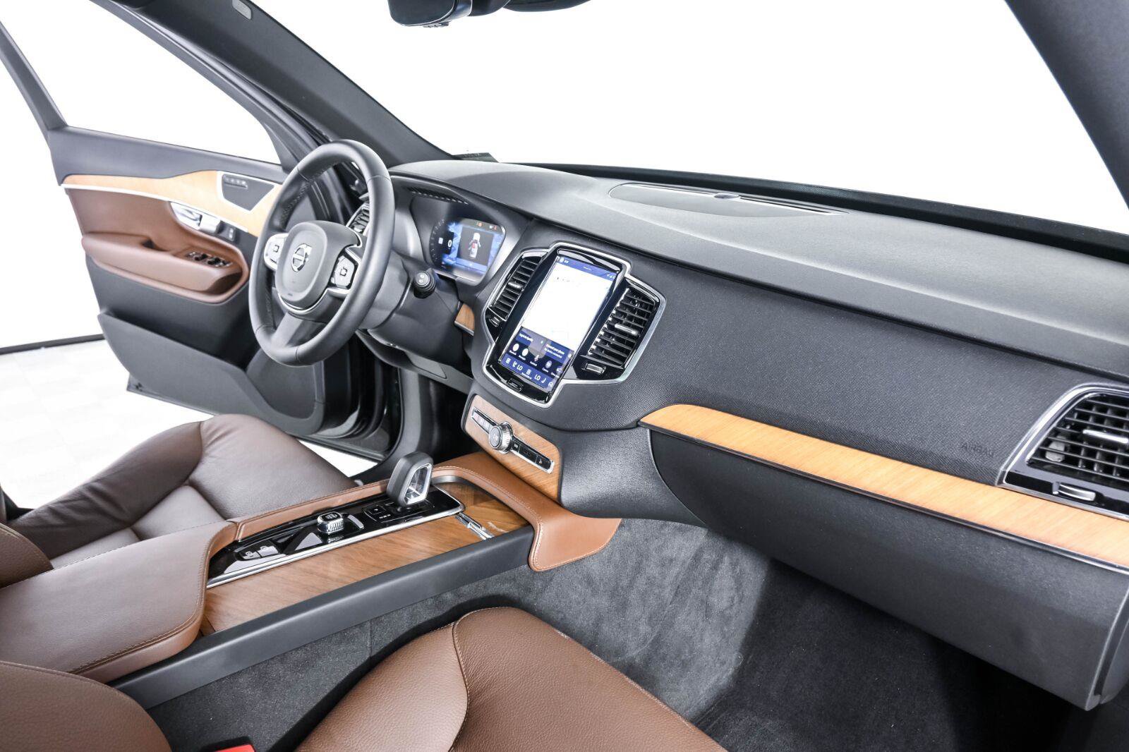 Certified 2024 Volvo XC90 T8 Plus w/ Protection Package Premier AWD/4WD image 23