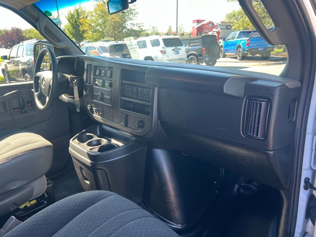 Used 2024 Chevrolet Express 2500 w/ Driver Convenience Package RWD image 27