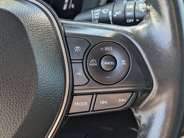 Used 2023 Toyota Corolla Cross XLE image 23