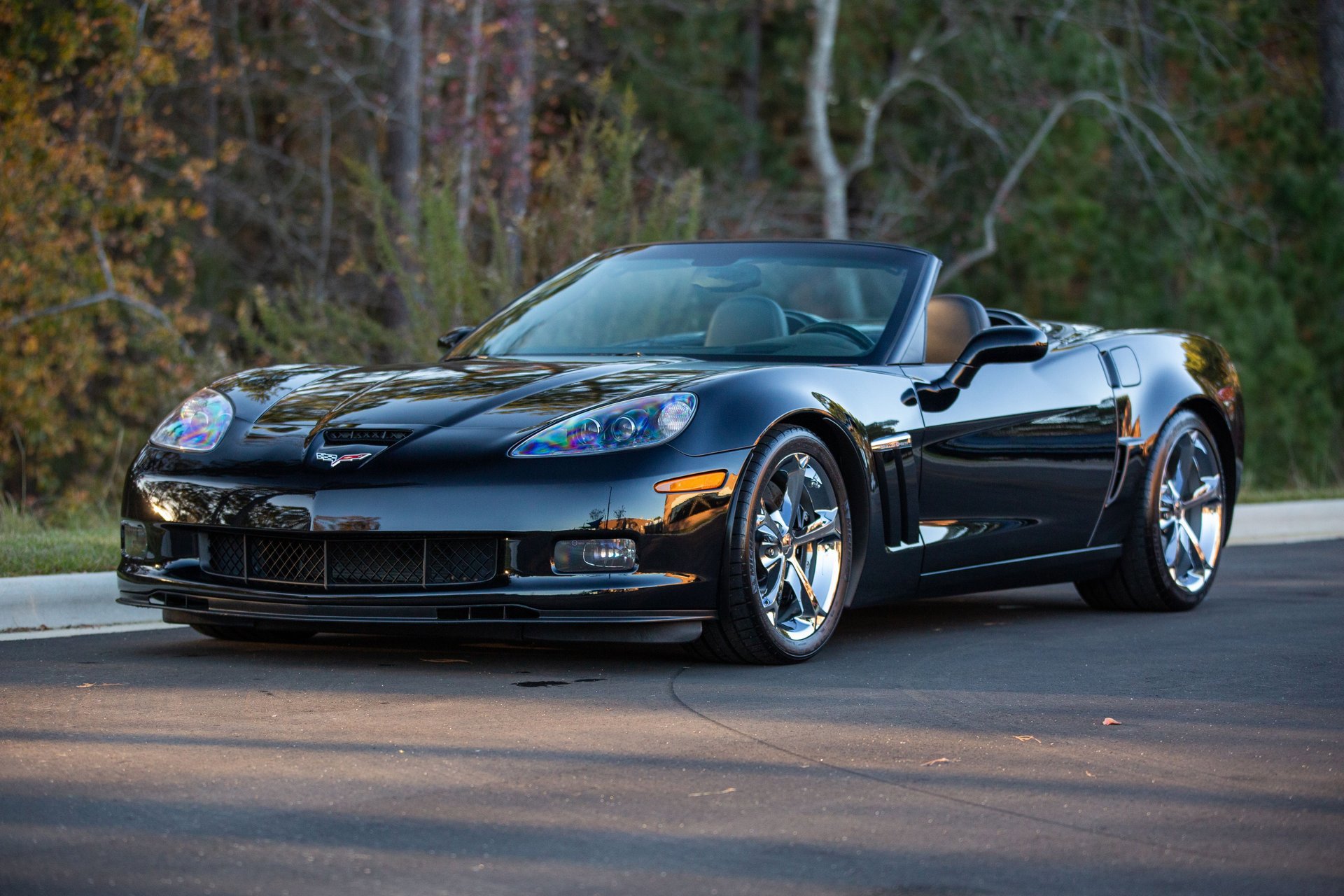 Used 2011 Chevrolet Corvette Grand Sport w/ Preferred Equipment Group image 2