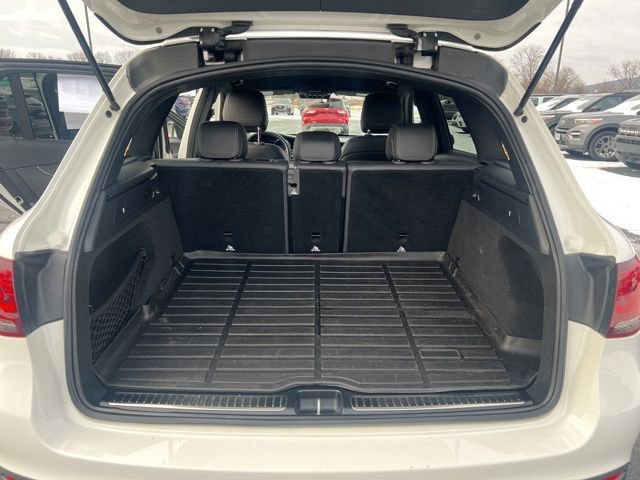 Used 2022 Mercedes-Benz GLC 300 4MATIC image 23