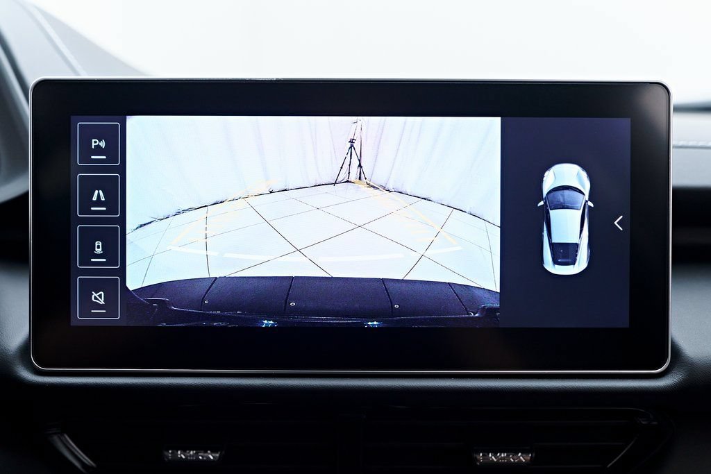 Used 2025 Lotus Emira RWD image 83