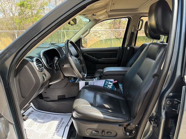 Used 2010 Ford Explorer Sport Trac Limited image 19