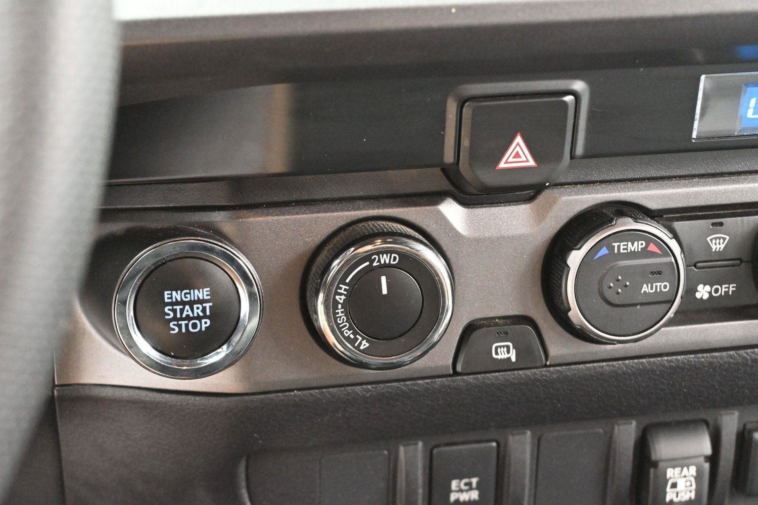 Used 2023 Toyota Tacoma TRD Sport AWD/4WD image 23