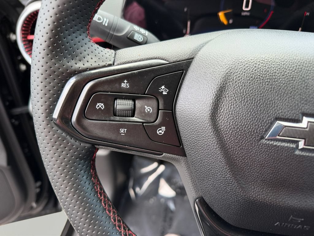 Used 2026 Chevrolet Trax RS w/ Sunroof Package FWD image 20