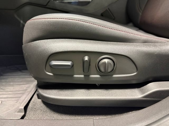 Used 2024 Chevrolet Blazer RS w/ Driver Confidence II Package FWD image 16