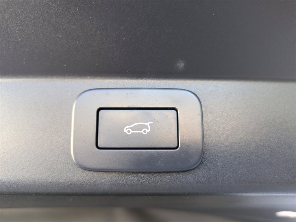 Used 2025 Land Rover Range Rover Sport Dynamic SE image 14