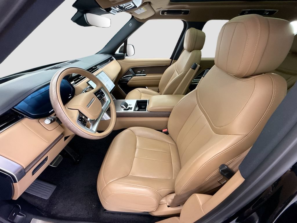 Certified 2025 Land Rover Range Rover SE AWD/4WD image 18