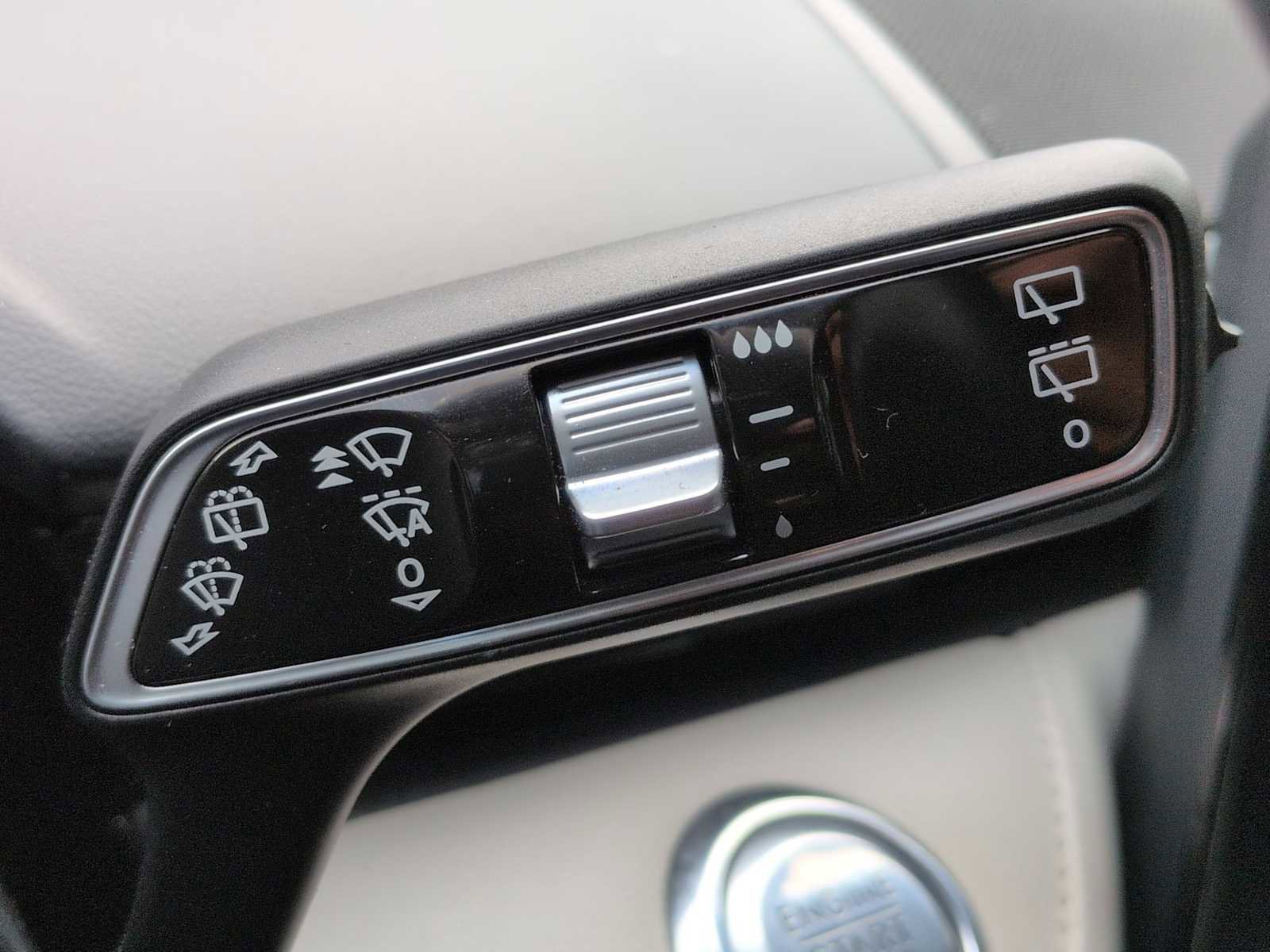 Used 2024 Lincoln Nautilus Reserve image 25