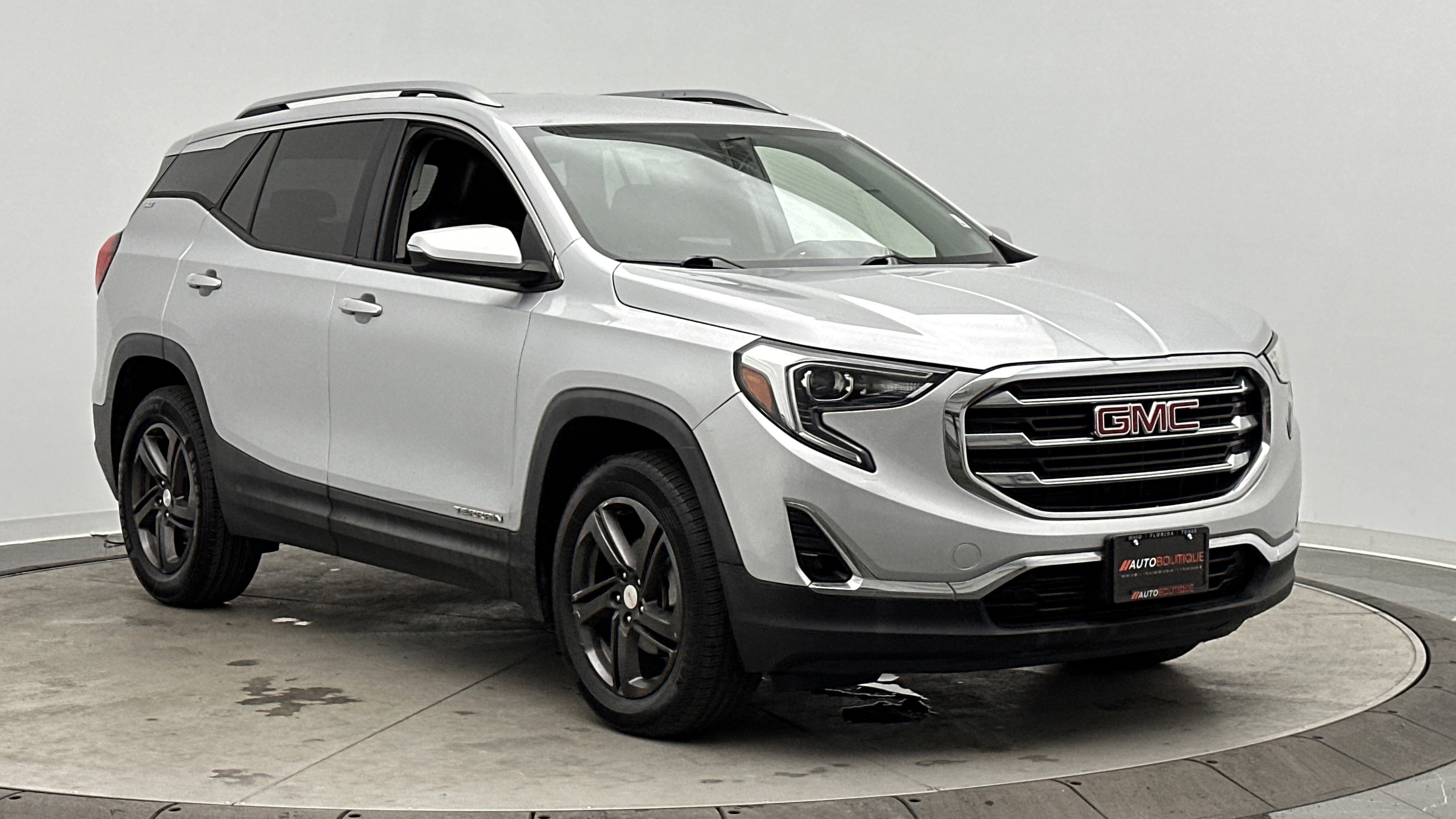 Used 2020 GMC Terrain SLT image 3