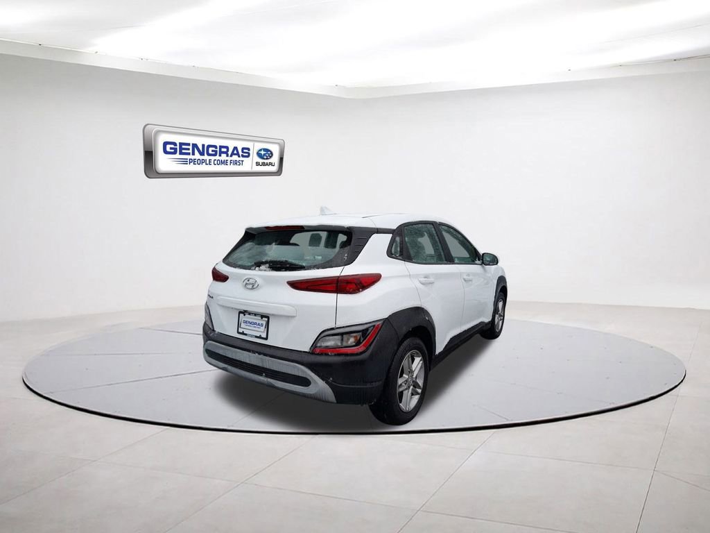 Used 2022 Hyundai Kona SE image 7