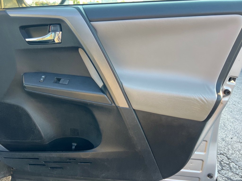 Used 2018 Toyota RAV4 Adventure image 15