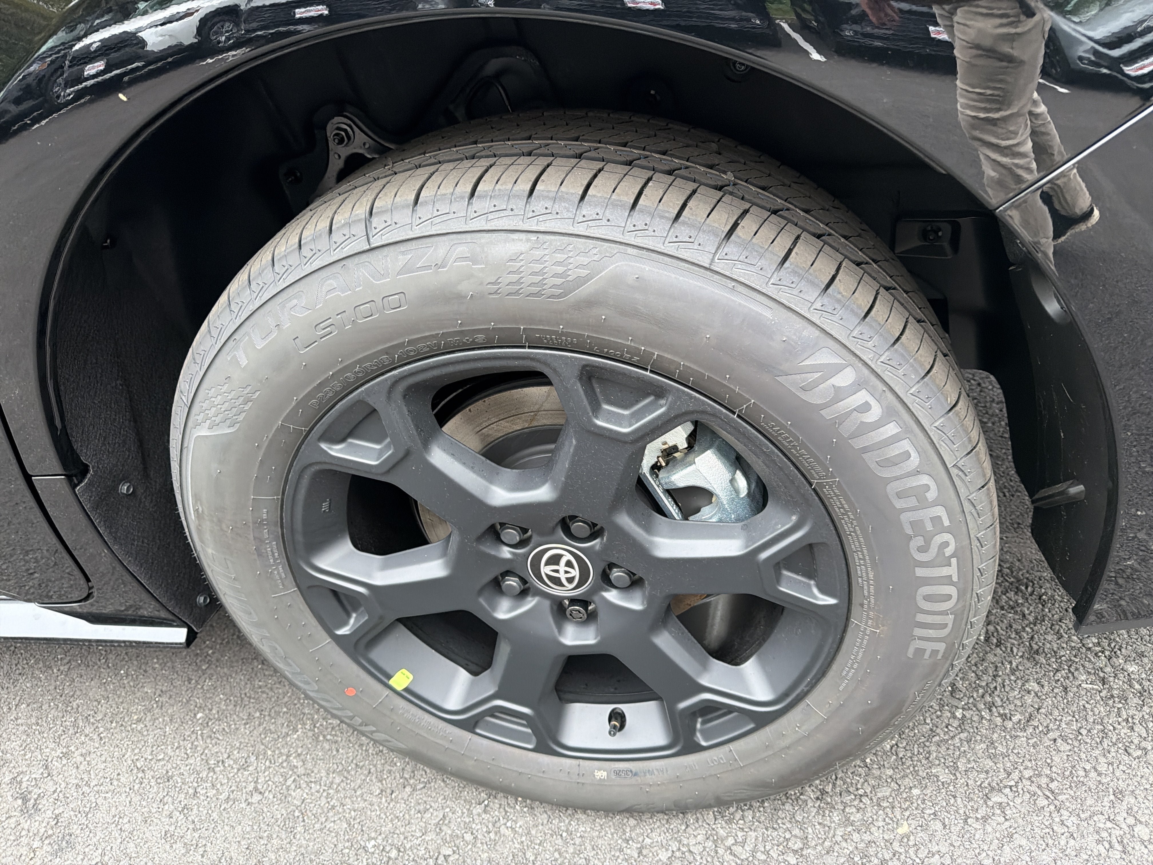 New 2026 Toyota Sienna AWD image 7