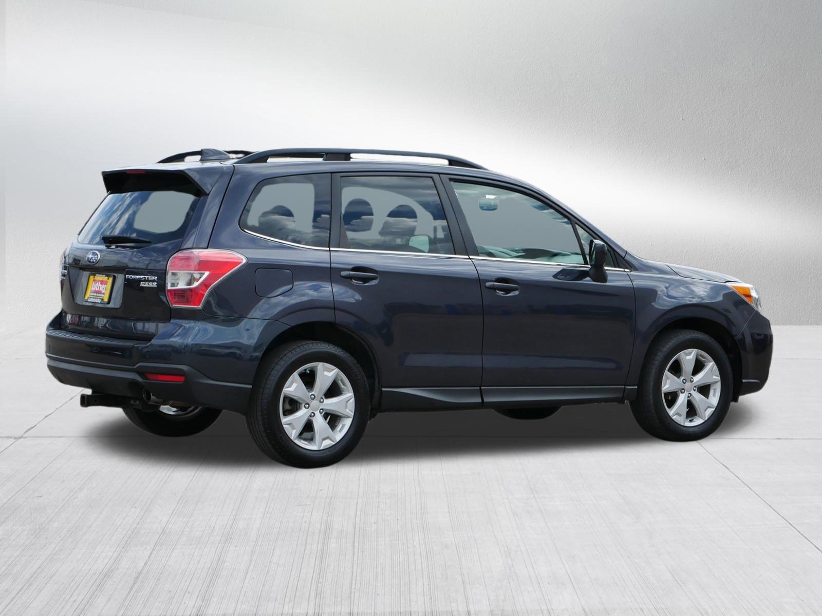 Used 2016 Subaru Forester 2.5i Limited AWD/4WD image 7