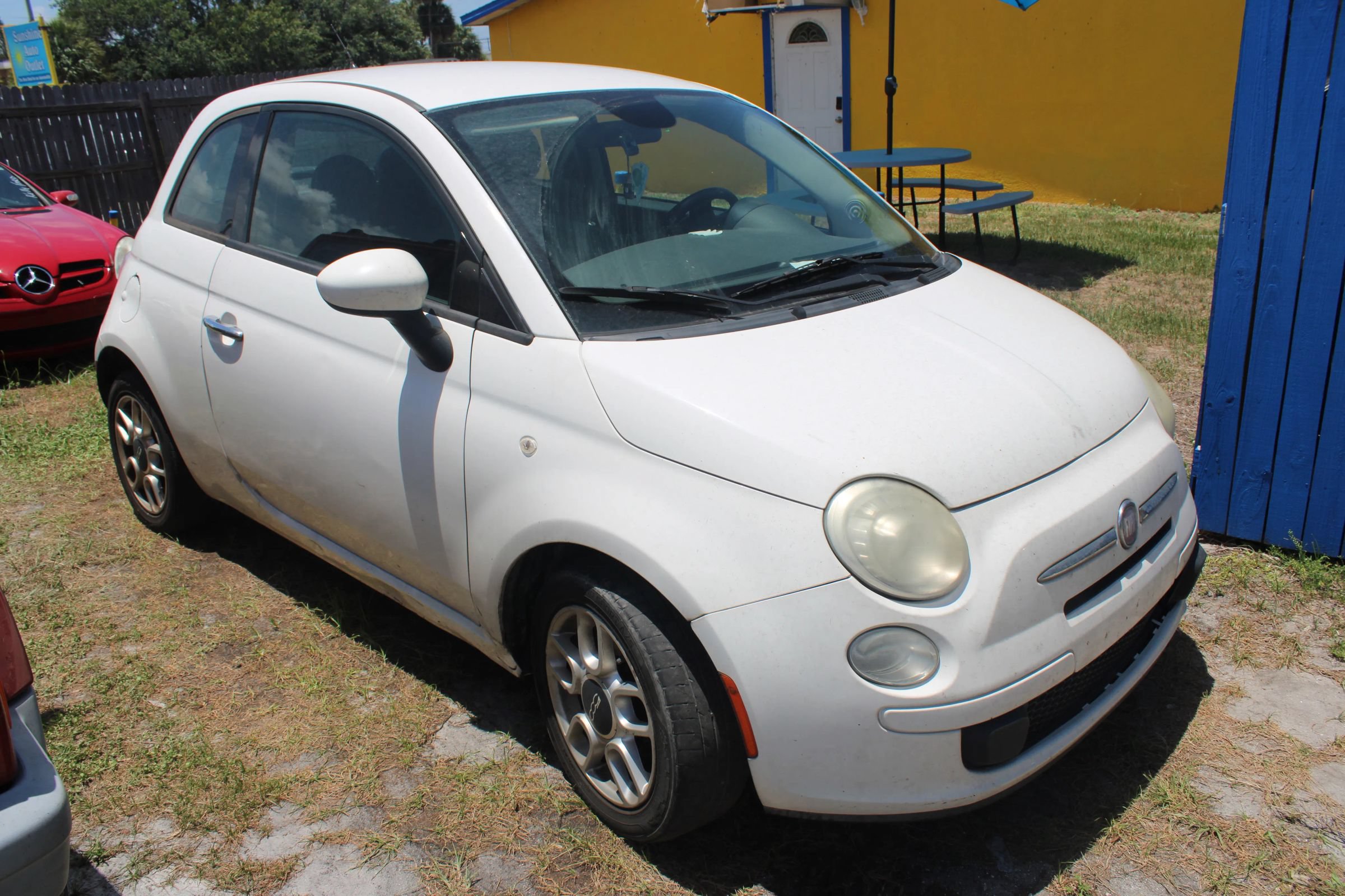 Used 2015 FIAT 500 Pop FWD image 2