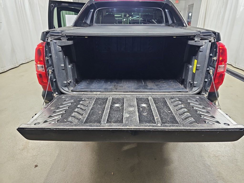 Used 2012 Chevrolet Avalanche LTZ image 19