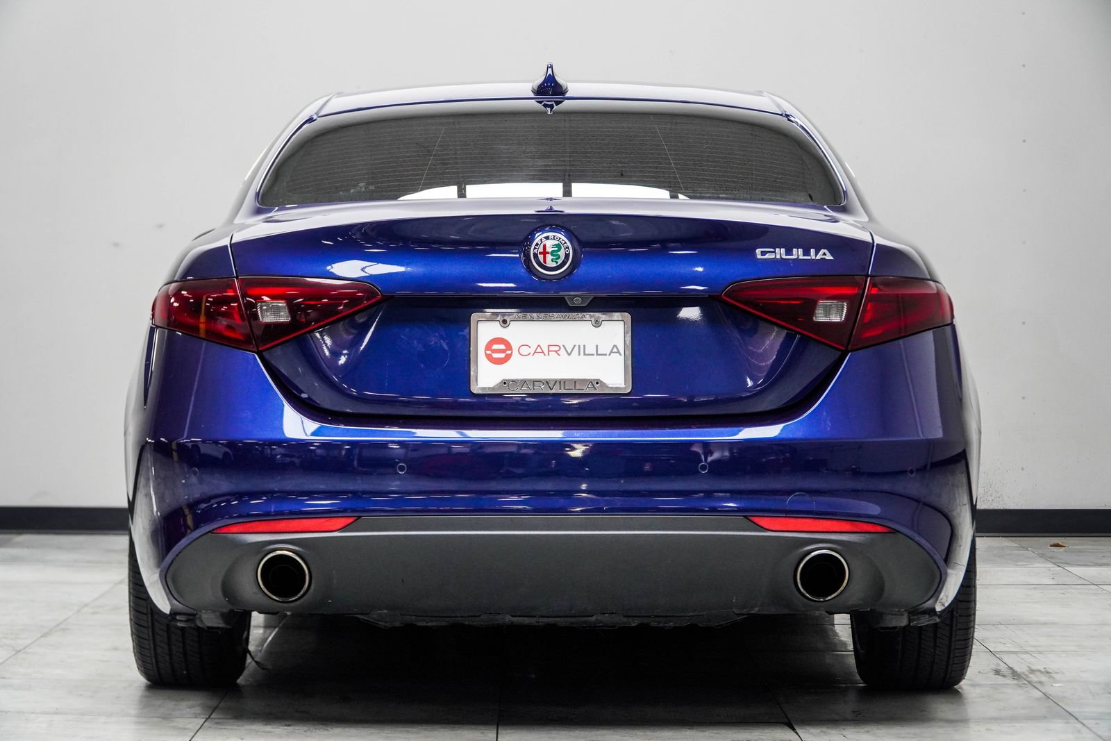 Used 2019 Alfa Romeo Giulia image 11