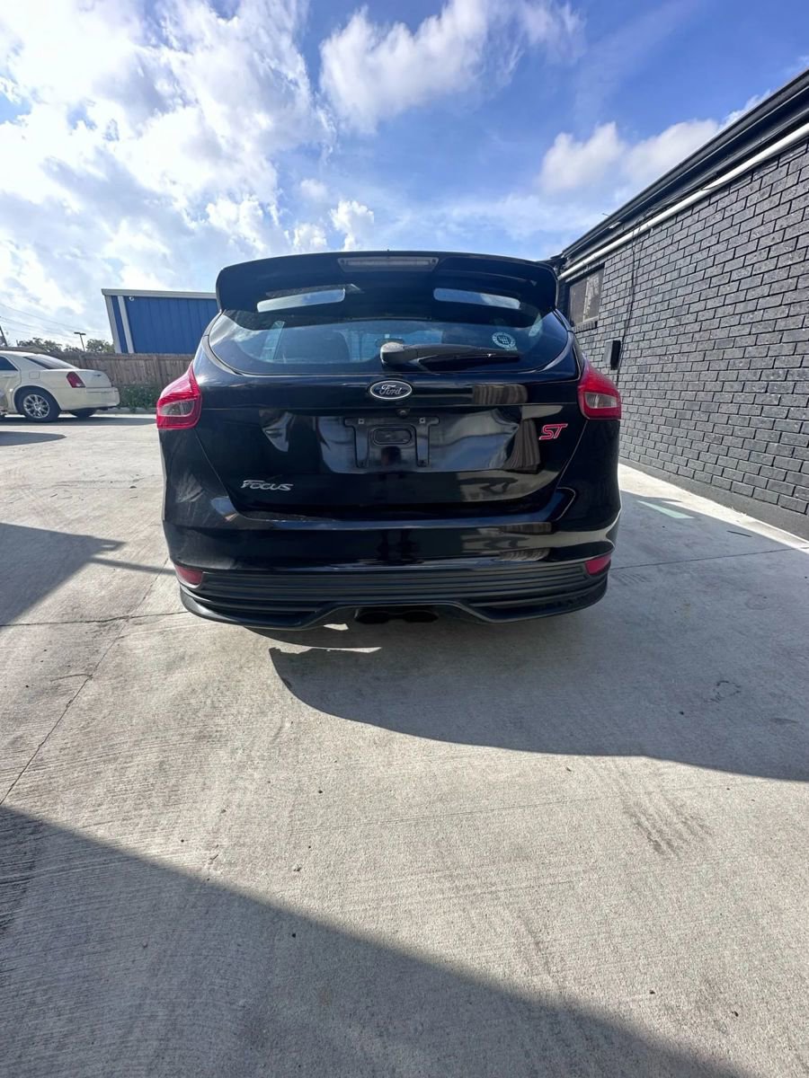 Used 2016 Ford Focus ST image 6