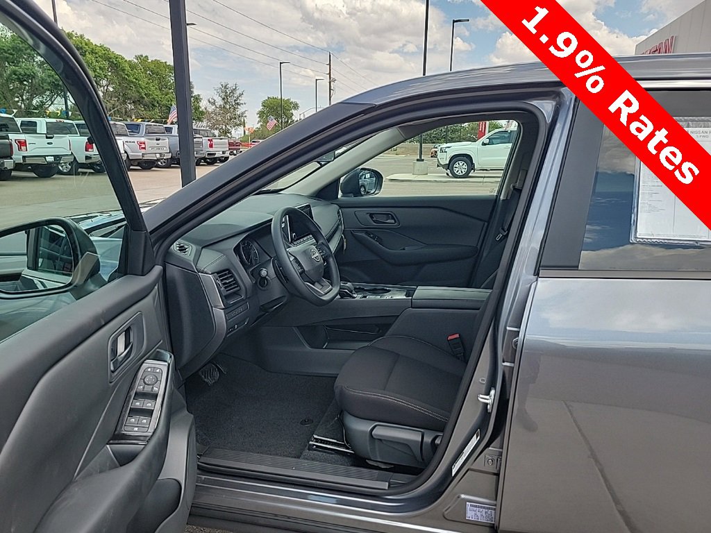 New 2026 Nissan Rogue S image 10