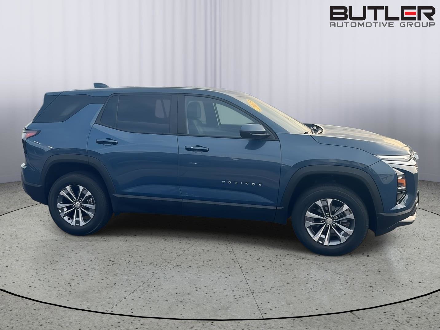 Used 2025 Chevrolet Equinox LT FWD image 7