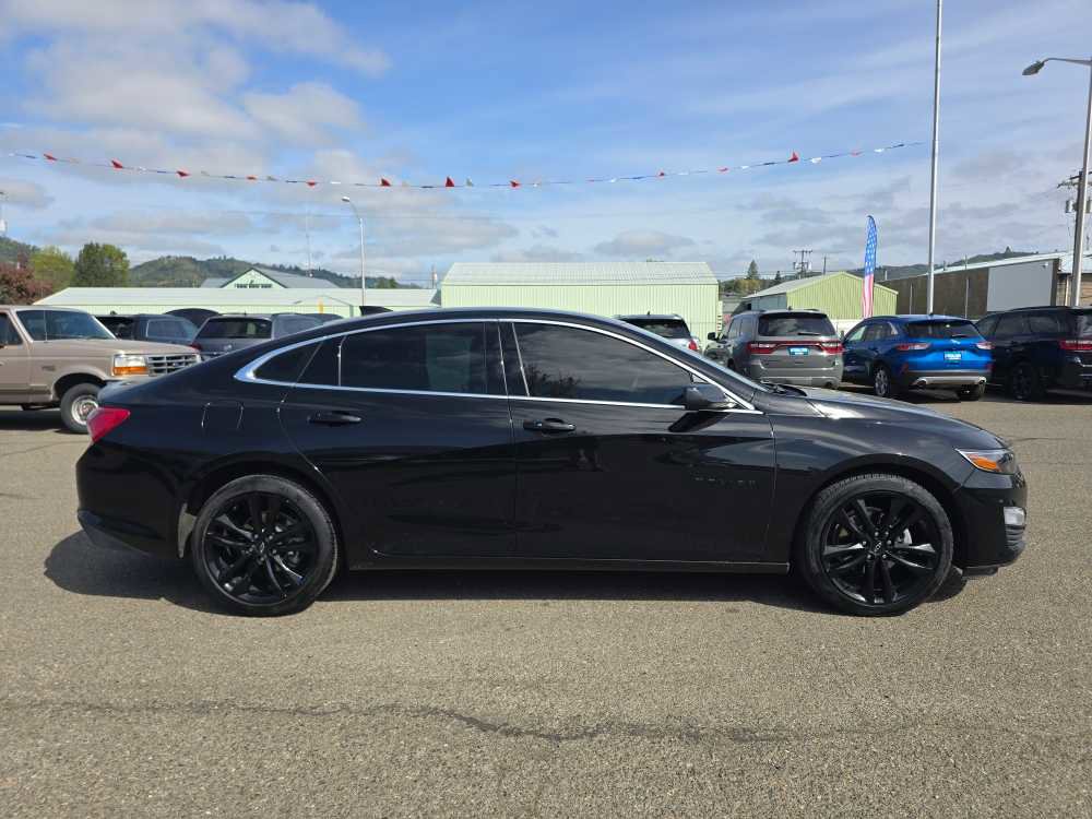Used 2024 Chevrolet Malibu LT w/ Midnight Edition FWD image 6