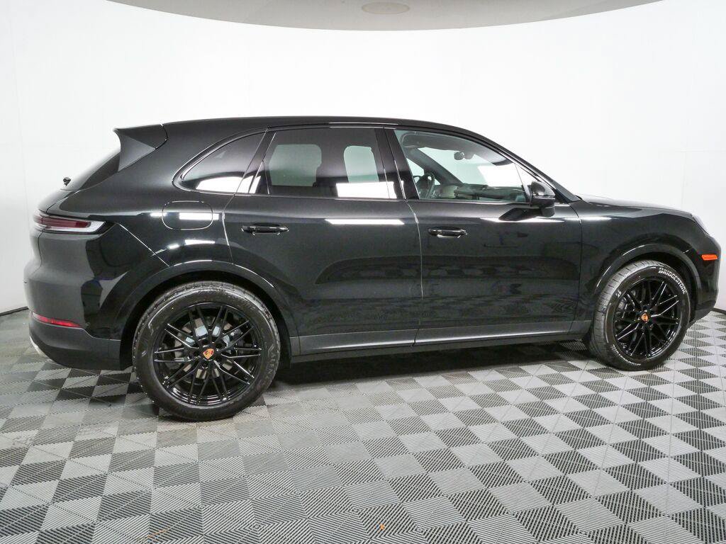 New 2026 Porsche Cayenne AWD/4WD image 29