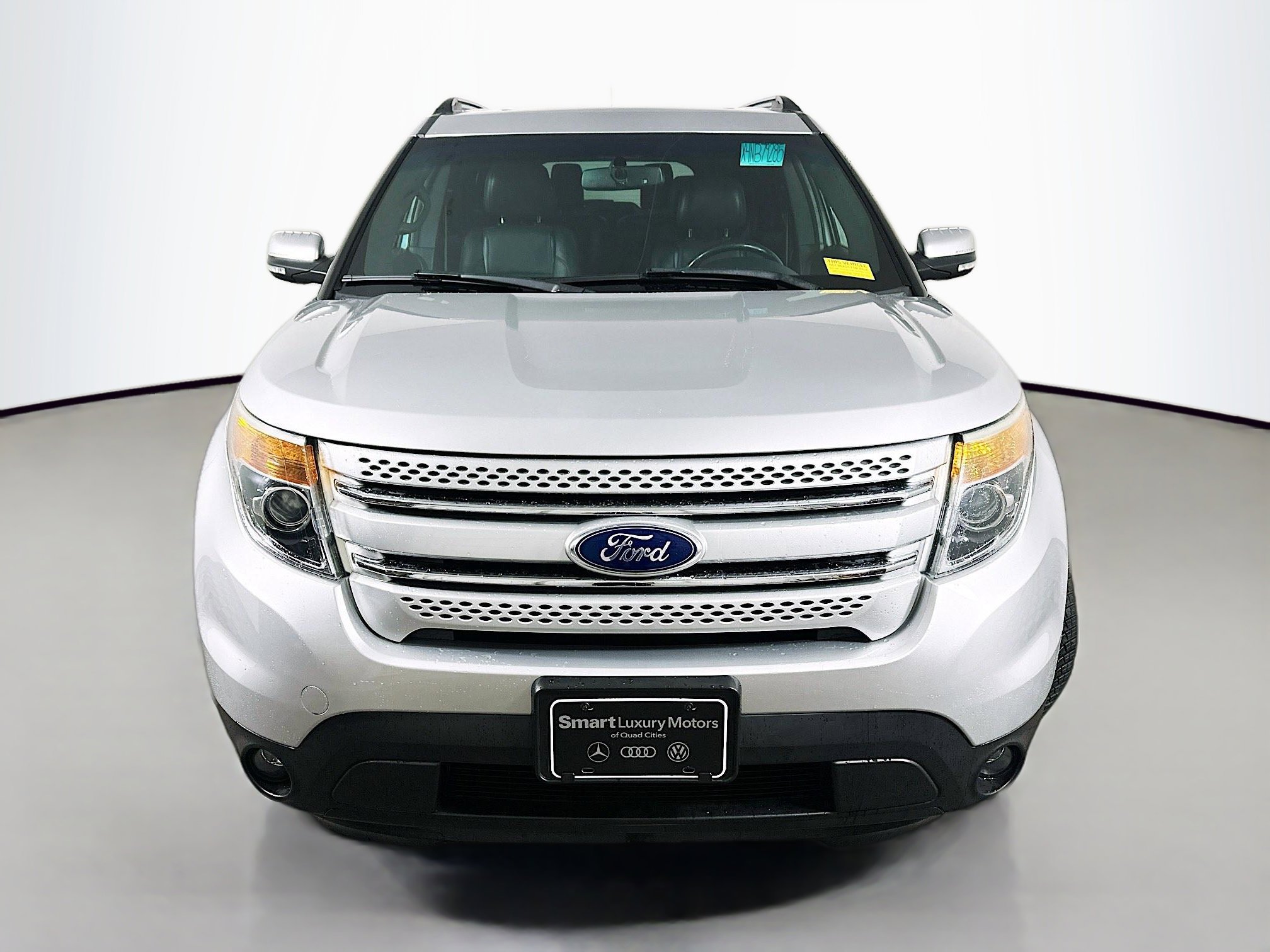 Used 2015 Ford Explorer Limited w/ Equipment Group 301A AWD/4WD image 2