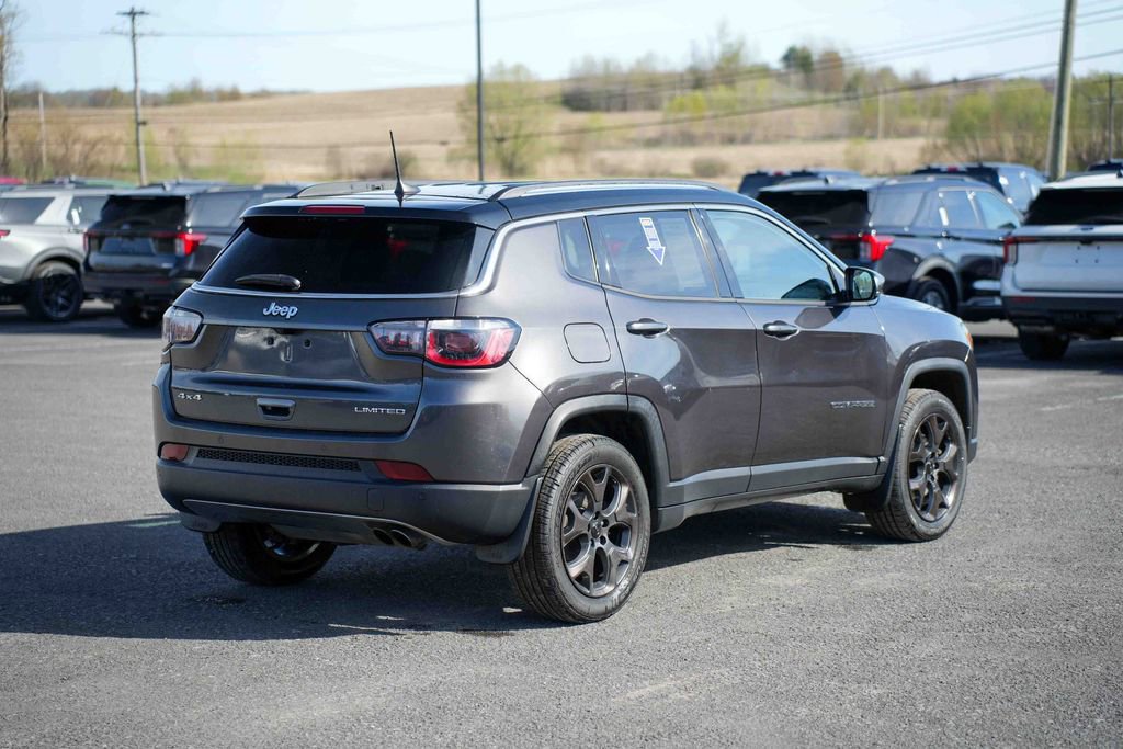 Used 2018 Jeep Compass Limited w/ Navigation Group AWD/4WD image 5