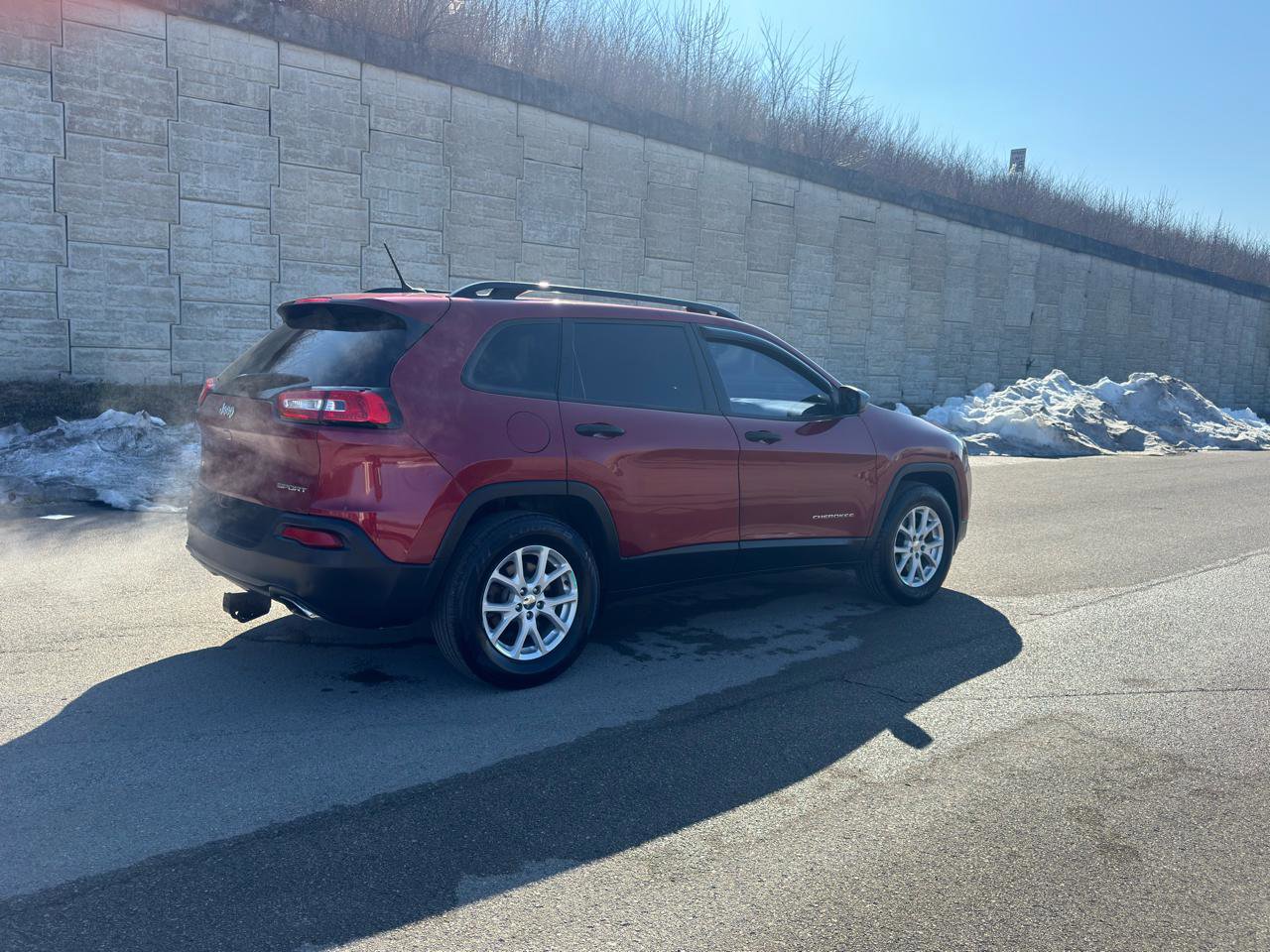 Used 2017 Jeep Cherokee Sport w/ Cold Weather Group image 3