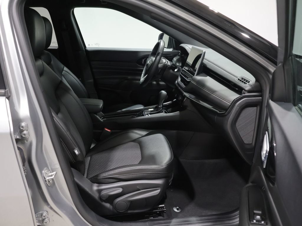 Used 2022 Jeep Compass Latitude w/ Convenience Group AWD/4WD image 23