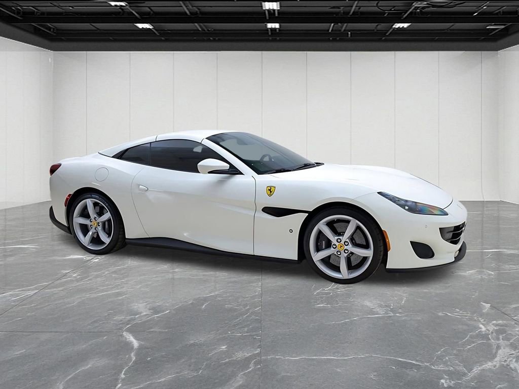 Used 2019 Ferrari Portofino image 14