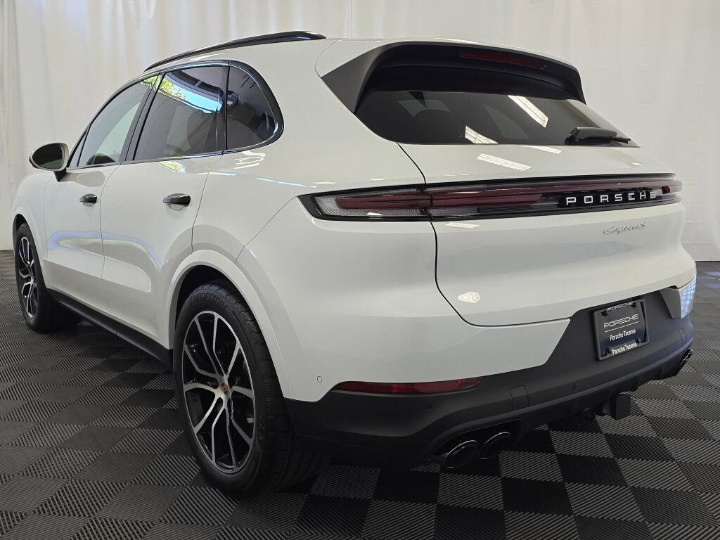 New 2025 Porsche Cayenne S image 3