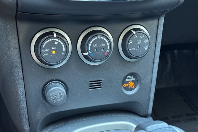 Used 2013 Nissan Rogue SL FWD image 23