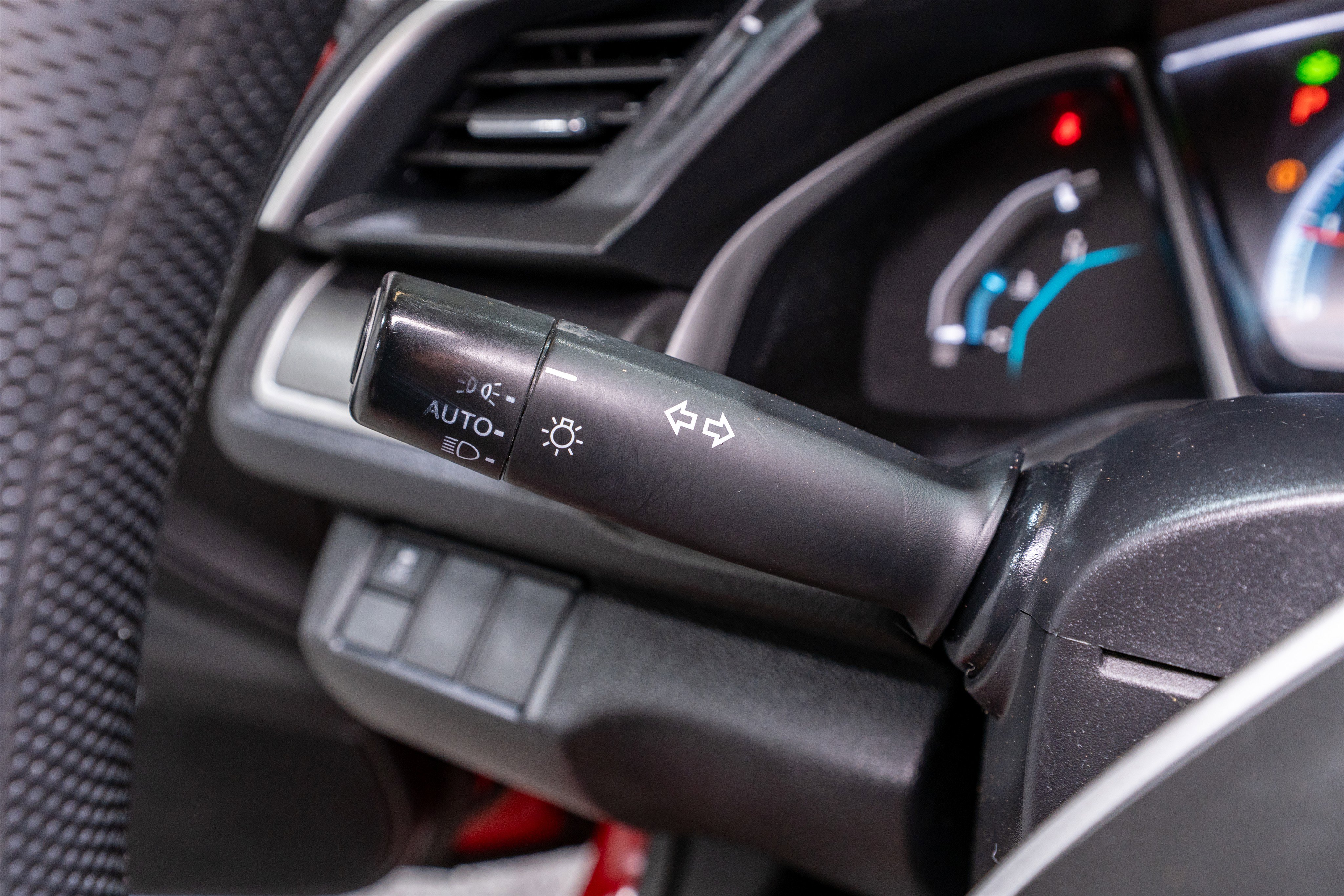 Used 2018 Honda Civic EX image 25