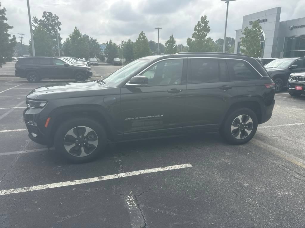 New 2024 Jeep Grand Cherokee Limited 4xe w/ Luxury Tech Group II AWD/4WD video 3