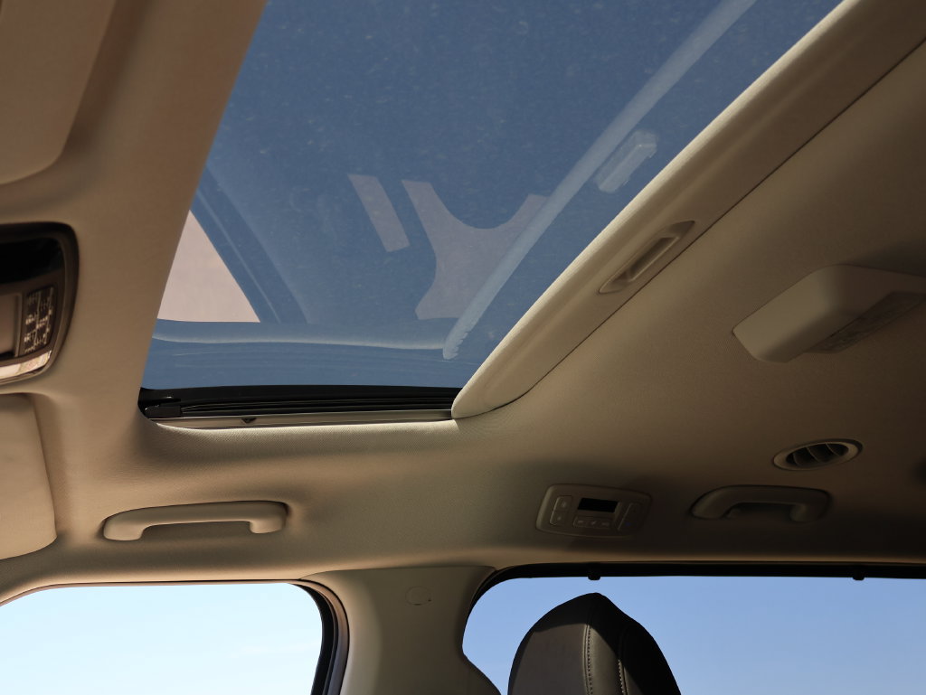 New 2027 Kia Carnival SX w/ Dark Edition Package FWD image 45