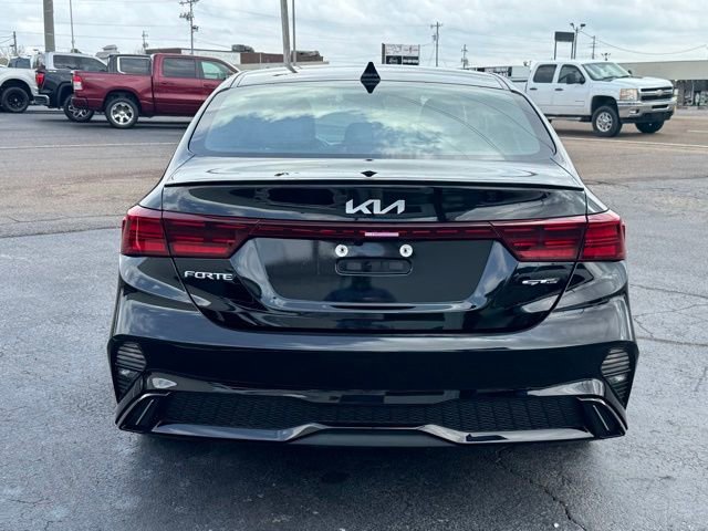 Used 2023 Kia Forte GT-Line w/ GT-Line Premium Package image 4