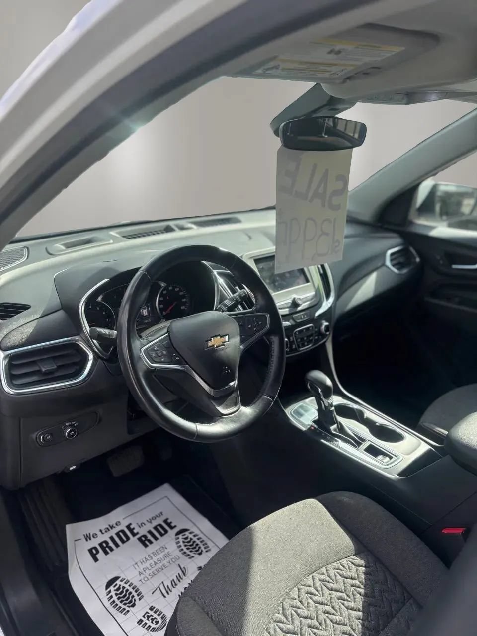 Used 2022 Chevrolet Equinox LT w/ Driver Convenience Package FWD image 12