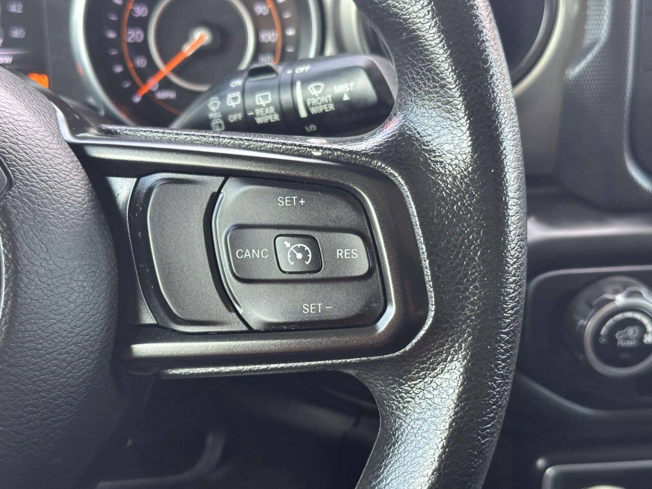 Used 2018 Jeep Wrangler Unlimited Sport AWD/4WD image 30