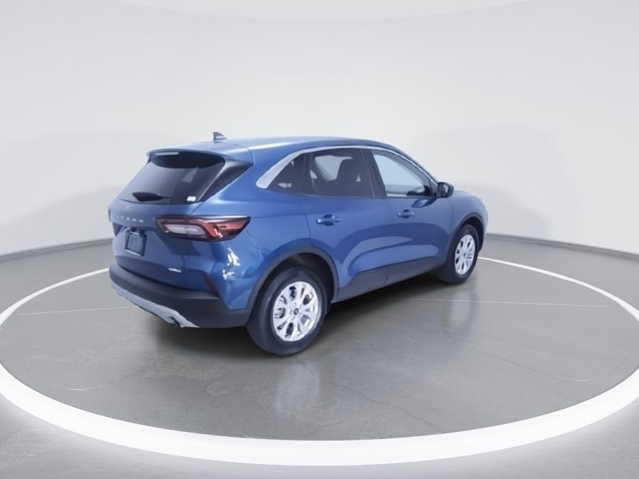 Used 2023 Ford Escape Active w/ Tech Pack #1 AWD/4WD image 8