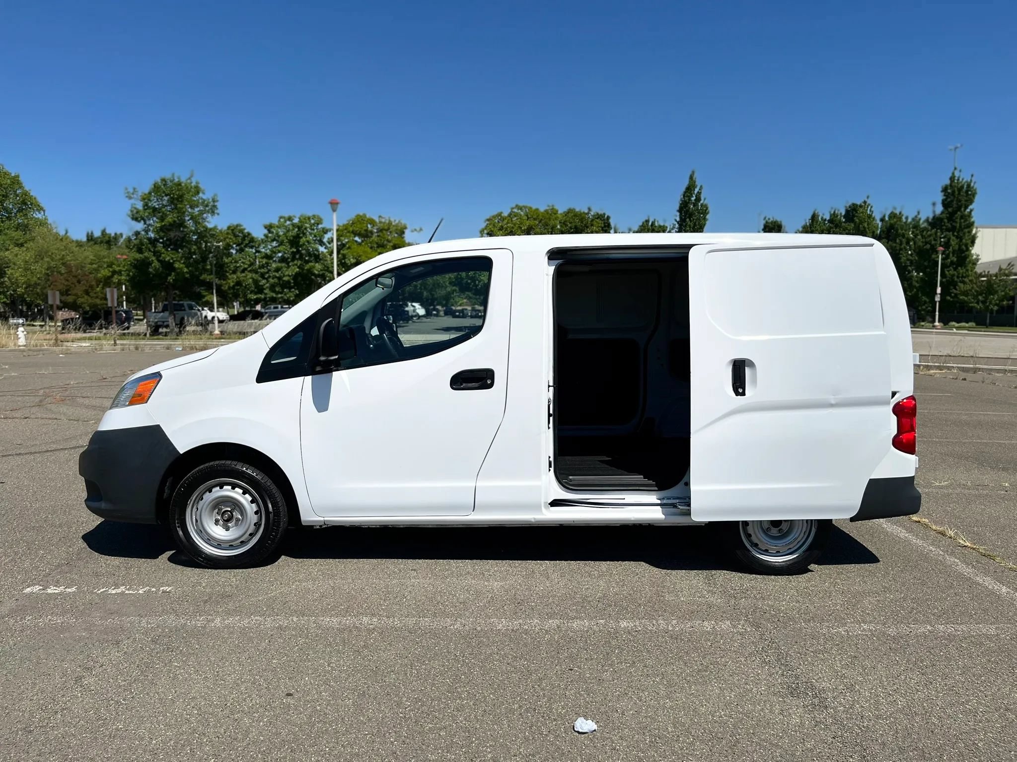 Used 2019 Nissan NV200 S w/ Back Door Glass Package FWD image 10