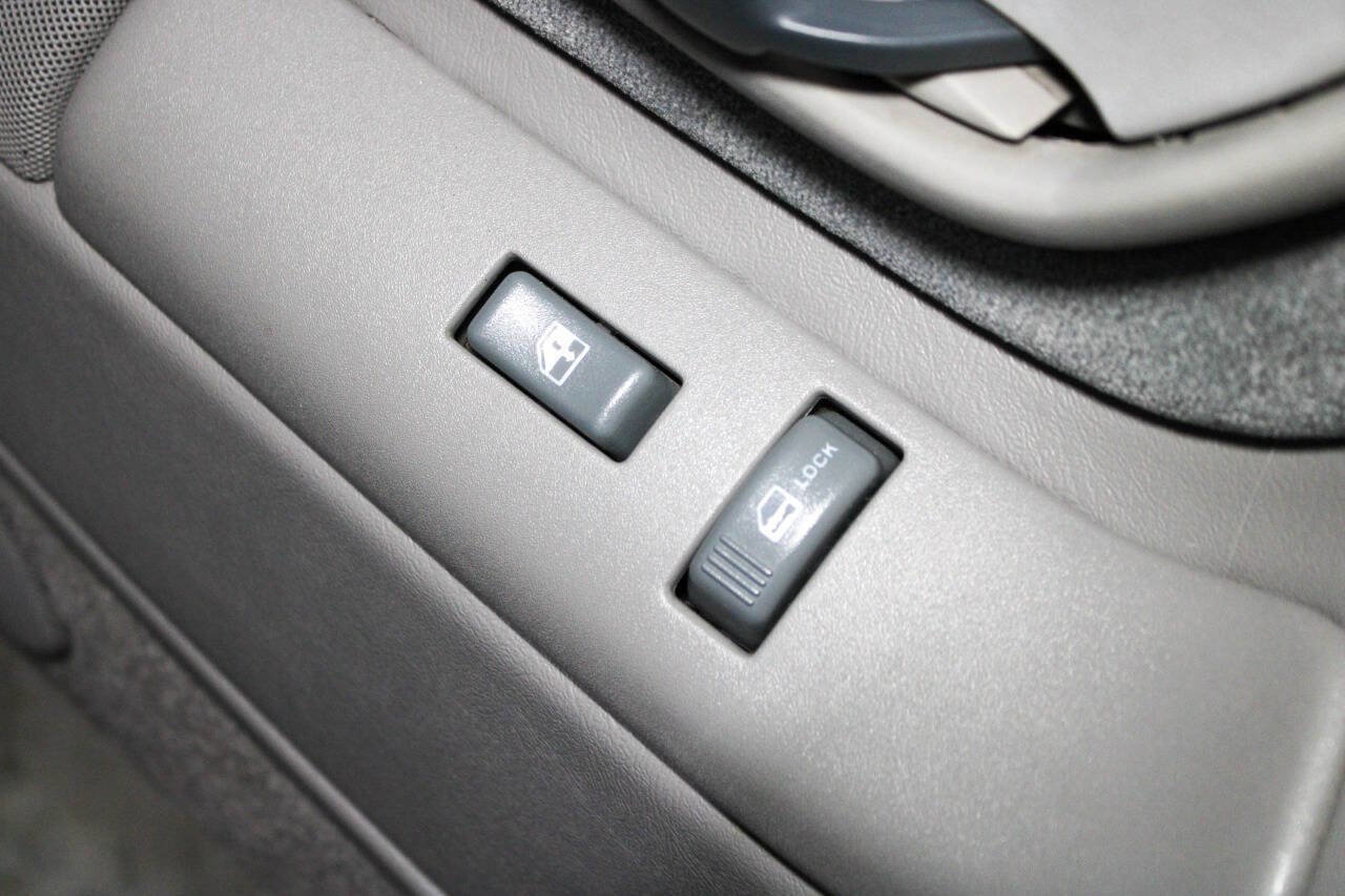 Used 1996 Chevrolet Silverado 1500 2WD Regular Cab image 39