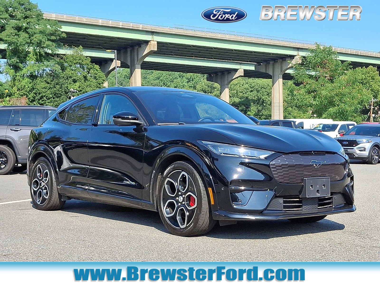 Certified 2022 Ford Mustang Mach-E GT image 1