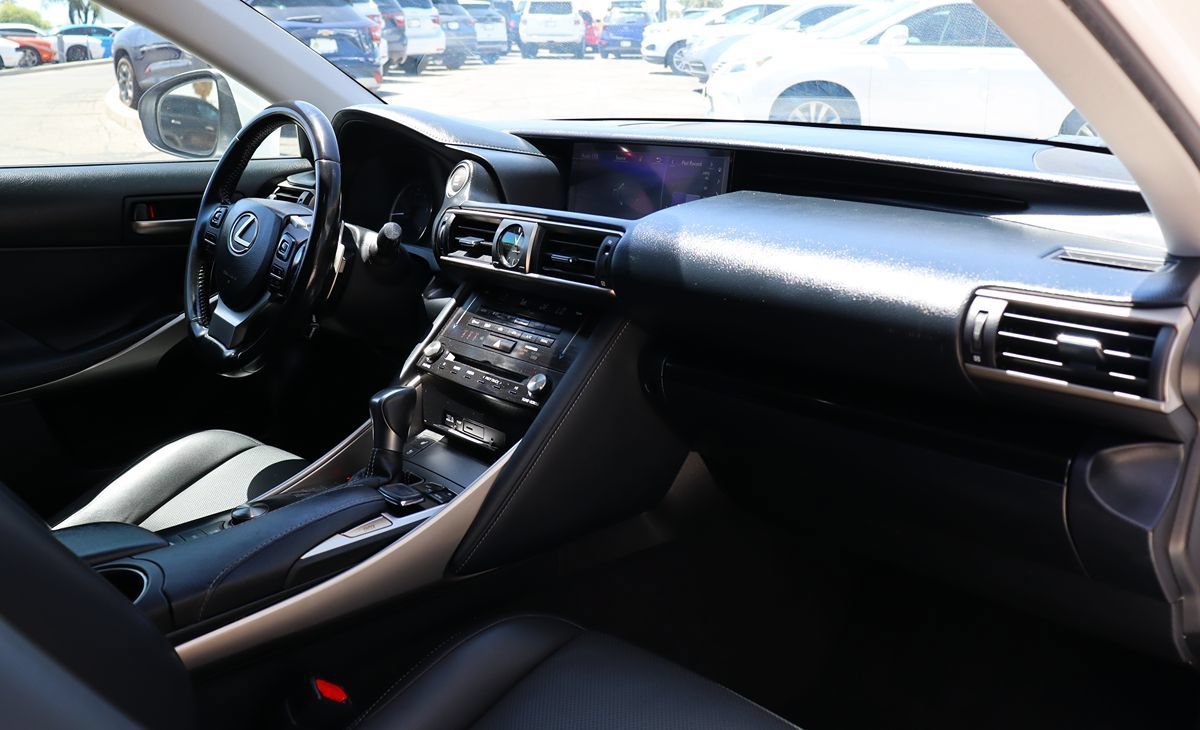 Used 2017 Lexus IS 200t w/ Navigation System Package RWD image 35