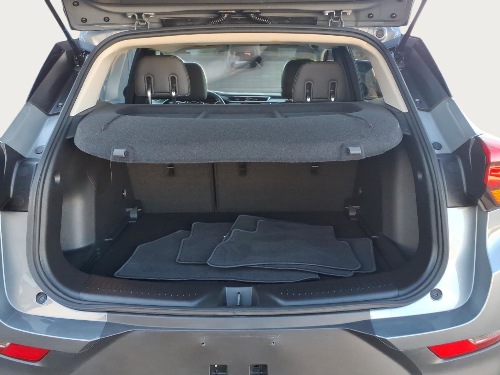 Certified 2022 Buick Encore GX Preferred w/ Cold Weather Comfort Package image 15