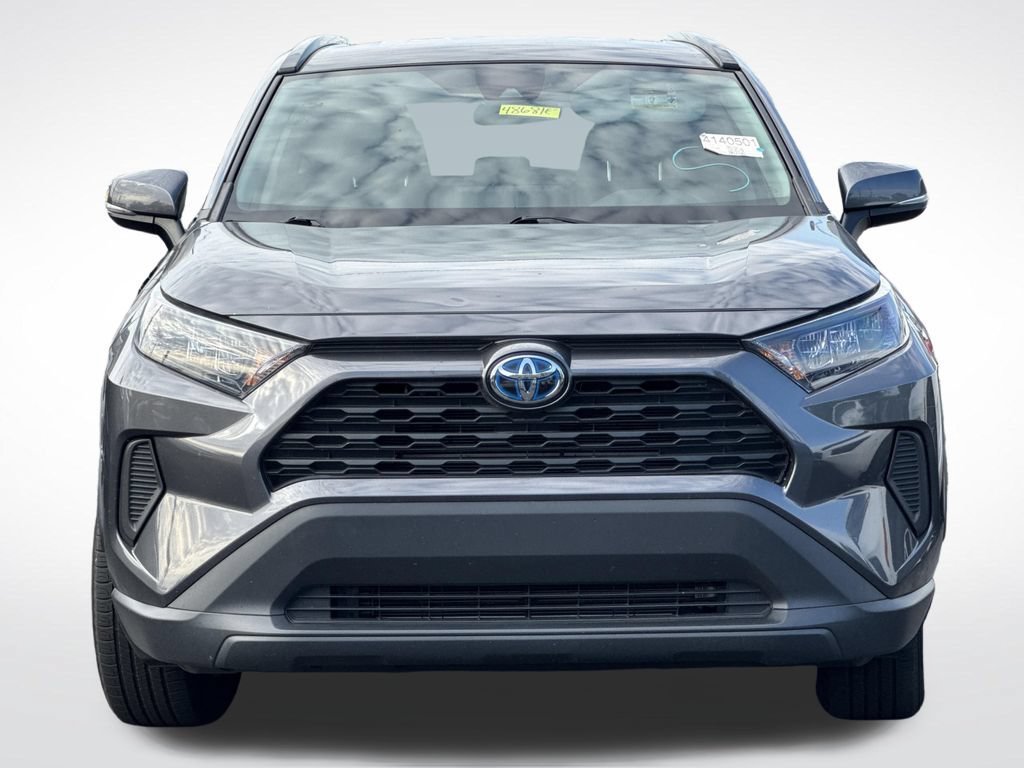 Used 2021 Toyota RAV4 LE AWD/4WD image 3