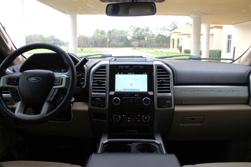 Used 2017 Ford F250 Lariat w/ FX4 Off-Road Package image 31