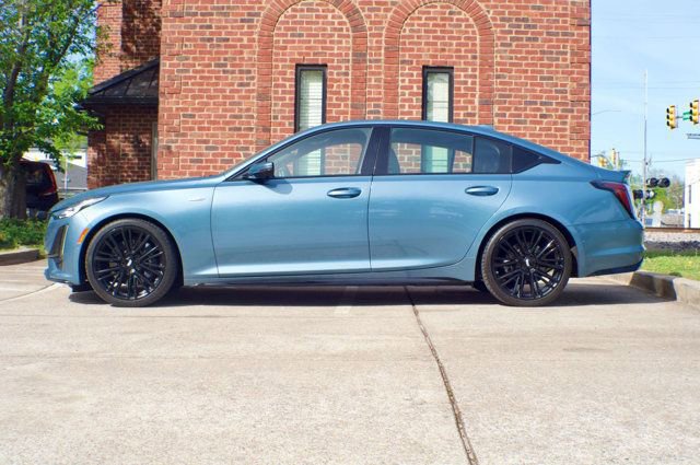 Used 2023 Cadillac CT5 V w/ Premium Package RWD image 8